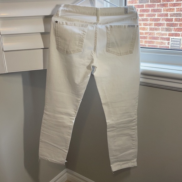 7 For All Mankind White Crop Jeans - Picture 4 of 6